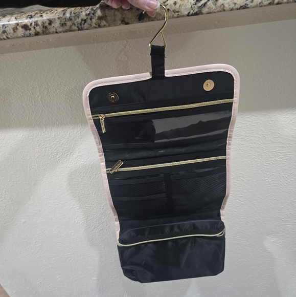 Floral Travel Organizer Bag - Picture 2 of 2